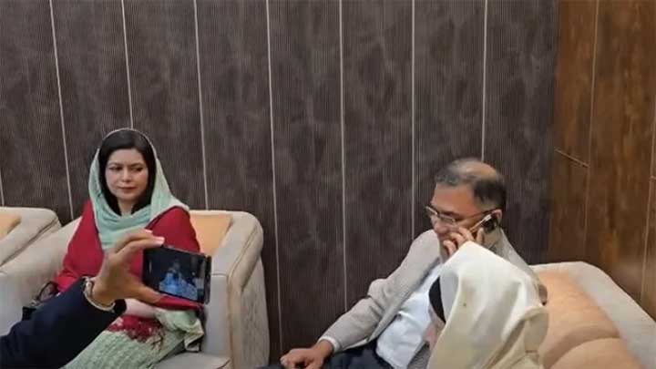 দেশে ফিরেই প্রধান উপদেষ্টাকে ফোনে ধন্যবাদ জানালেন তারেক রহমান