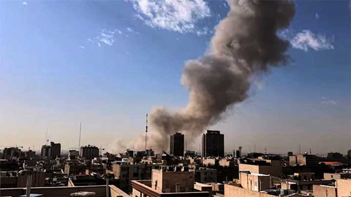 ইরানে যুক্তরাষ্ট্র–ইসরায়েলের হামলা, ৩ হাজার স্থাপনায় আঘাতের দাবি