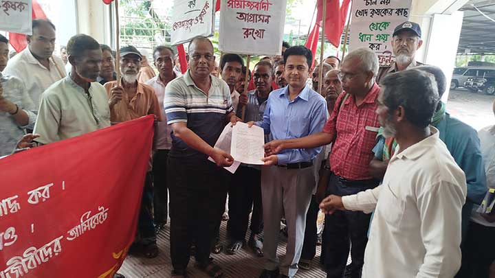 রংপুরে জাতীয় বাজেটে উন্নয়ন বরাদ্দের ৪০ ভাগ কৃষিখাতে বরাদ্দের দাবি কৃষক ফ্রন্টের স্মারকলিপি প্রদান