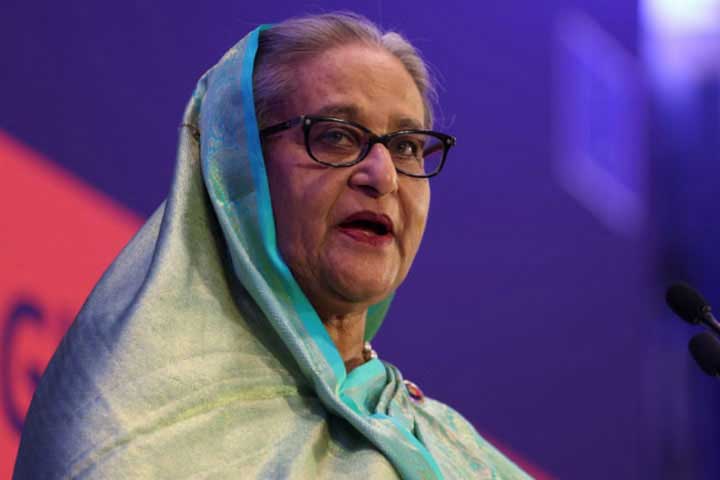 ডিসেম্বরে দেশে ফিরে শীর্ষ নেতাদের নিয়ে আত্মসমর্পণ করতে চান শেখ হাসিনা