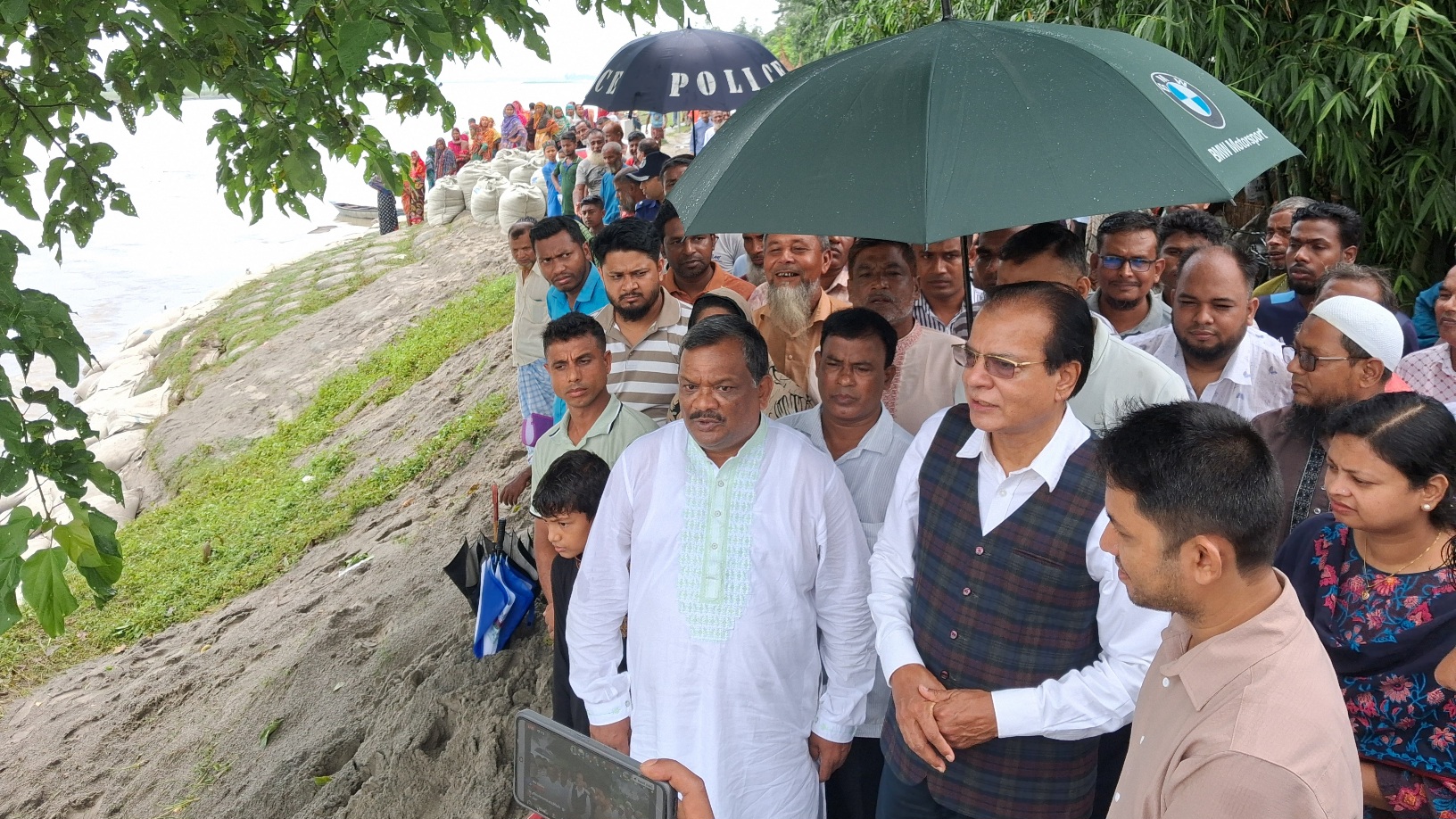 ধরলা ও তিস্তার ভাঙনে ক্ষতিগ্রস্তদের পুনর্বাসনের ব্যবস্থা করবে সরকার : ত্রাণমন্ত্রী