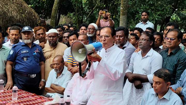 ফুলের মত শিশুকে যারা হত্যা করে তারা নরপিশাচ