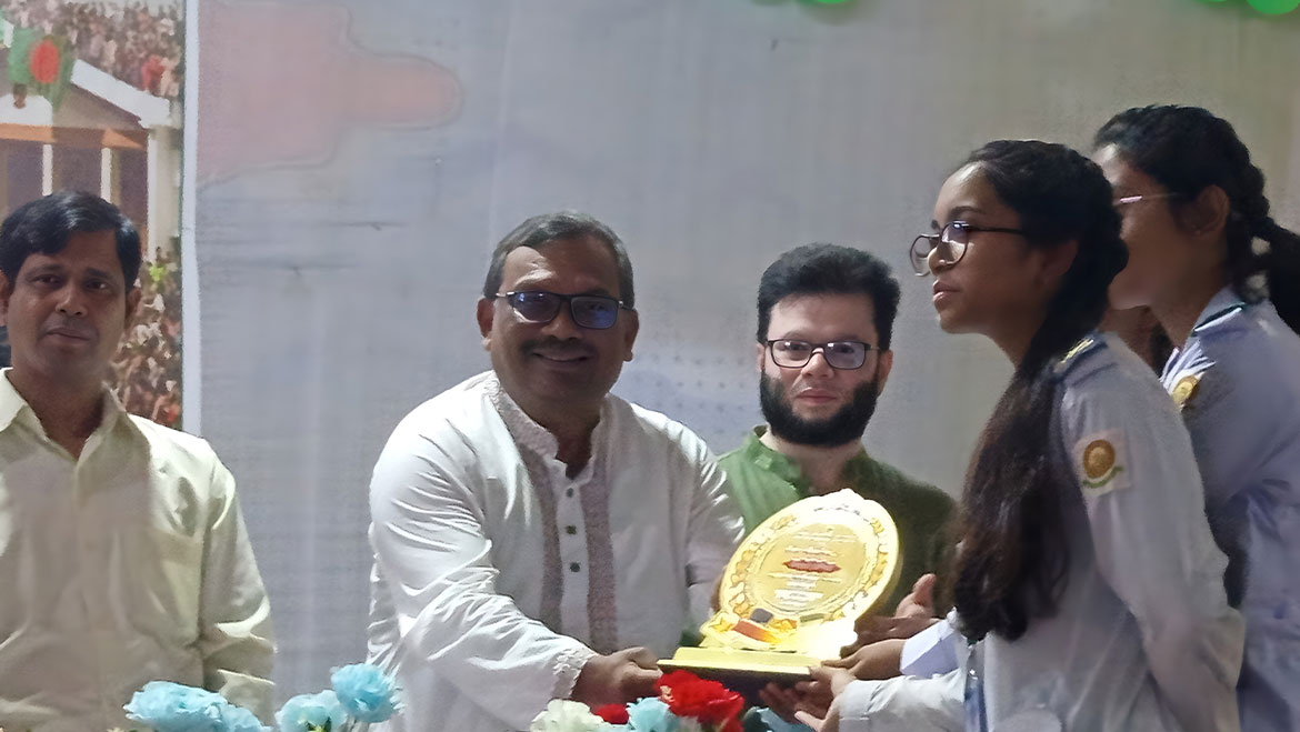 লালমনিরহাটে আন্তঃবিদ্যালয় বিতর্ক, রচনা,  চিত্রাঙ্কন প্রতিযোগিতার ও পুরস্কার বিতরণ