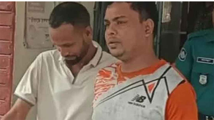 রংপুর নগরীতে আবাসিক হোটেল থেকে ইয়াবাসহ পুলিশের দুই সদস্য আটক