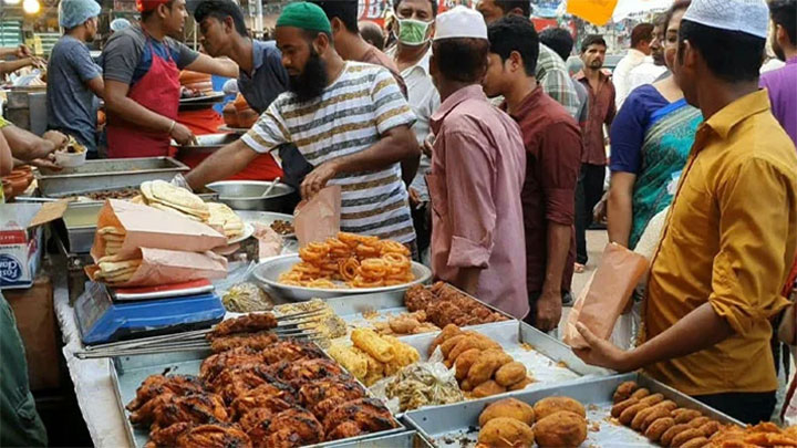 ফুটপাতে খাবারের দোকান দিলেও লাগবে লাইসেন্স, ১ নভেম্বর থেকে কার্যকর নতুন নিয়ম