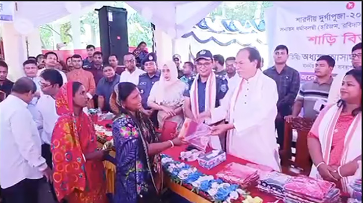 দুর্গাপূজার বরাদ্দ ও ছুটি বাড়িয়েছি, দেশজুড়ে বেড়েছে ১,৫০০ পূজামণ্ডপ: ত্রাণমন্ত্রী দুলু
