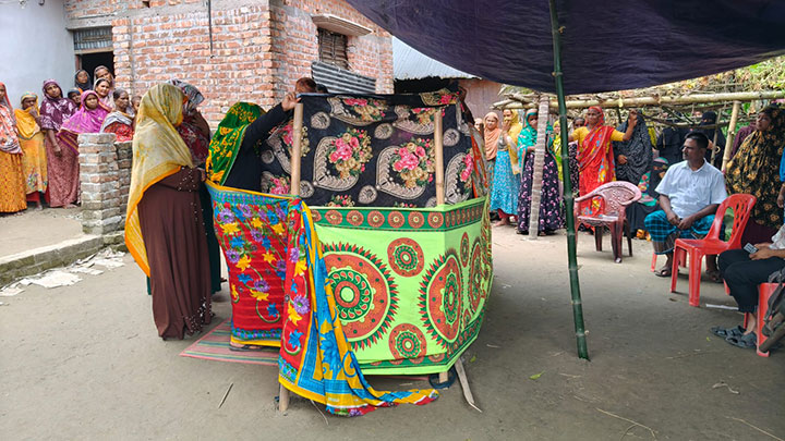কালীগঞ্জে অন্তসত্ত্বা গৃহবধূর রক্তাক্ত লাশ ফেলে পালালো স্বামীর লোকজন