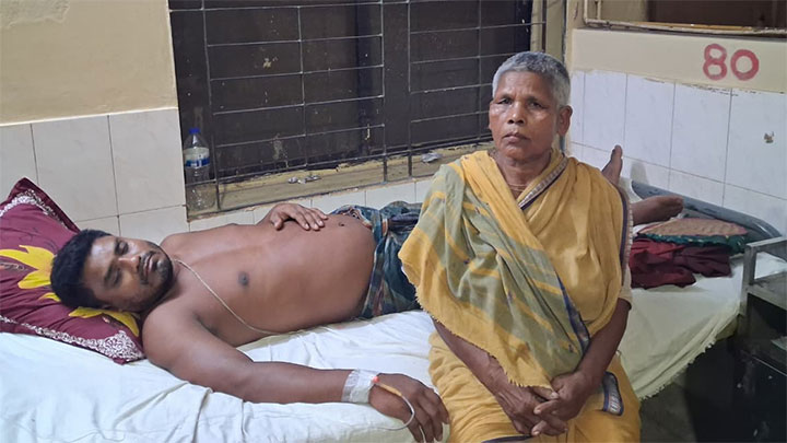 আদিতমারীতে ৫ লাখ চাঁদা না দেওয়ায় জমি বিক্রির ২২ লাখ ছিনতাই ও হত্যা চেষ্টার অভিযোগ