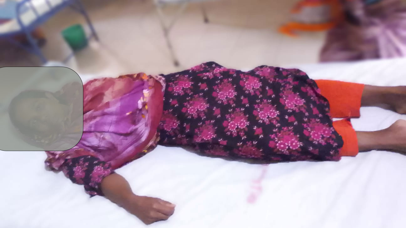 হাতীবান্ধায় কুপ্রস্তাবে রাজি না হওয়ায় গৃহবধূকে নির্যাতন, ঘরবাড়ি ভাংচুর 