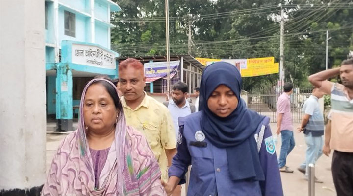 লালমনিরহাটে সন্ত্রাসবিরোধী আইনের মামলায় আদালতে জামিন না পেয়ে কারাগারে মেহরুন নাহার মেরী