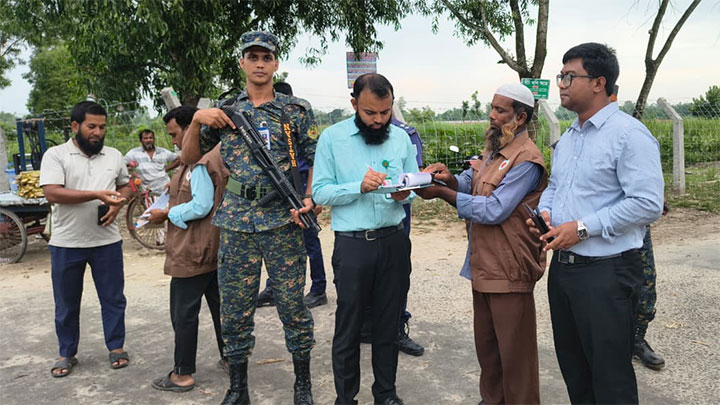লালমনিরহাটে হাইড্রোলিক হর্ণের বিরুদ্ধে অভিযান, ৬ যানবাহনকে জরিমানা