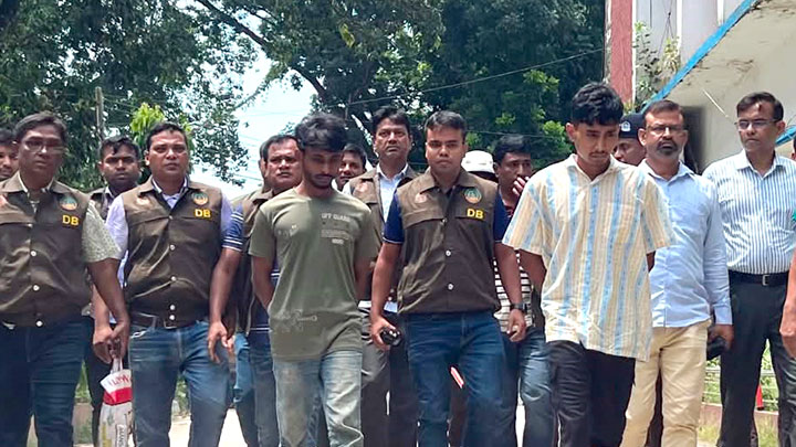 রংপুরে শিক্ষক পরিবারের ৪ হত্যা মামলায় ডিএনএ পরীক্ষার জন্য ২ আসামিকে ঢাকায় পাঠানো হচ্ছে 